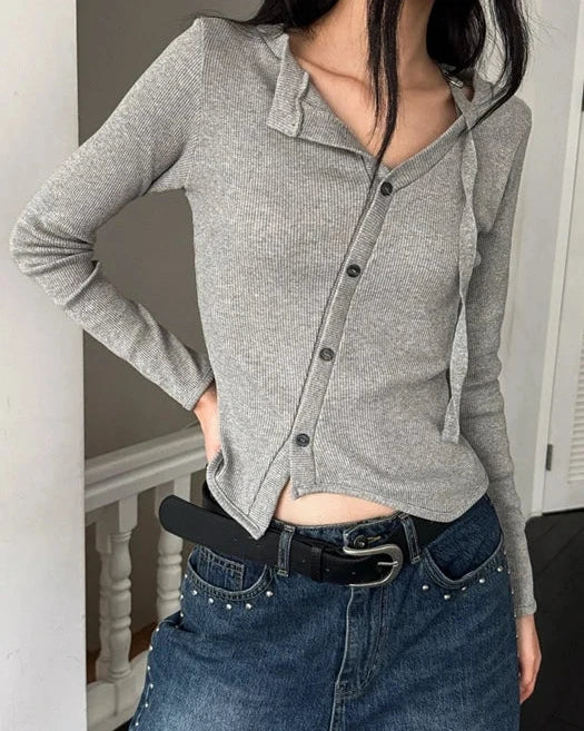 Diagonal buttoned cardigan