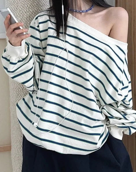 Off-shoulder striped tee