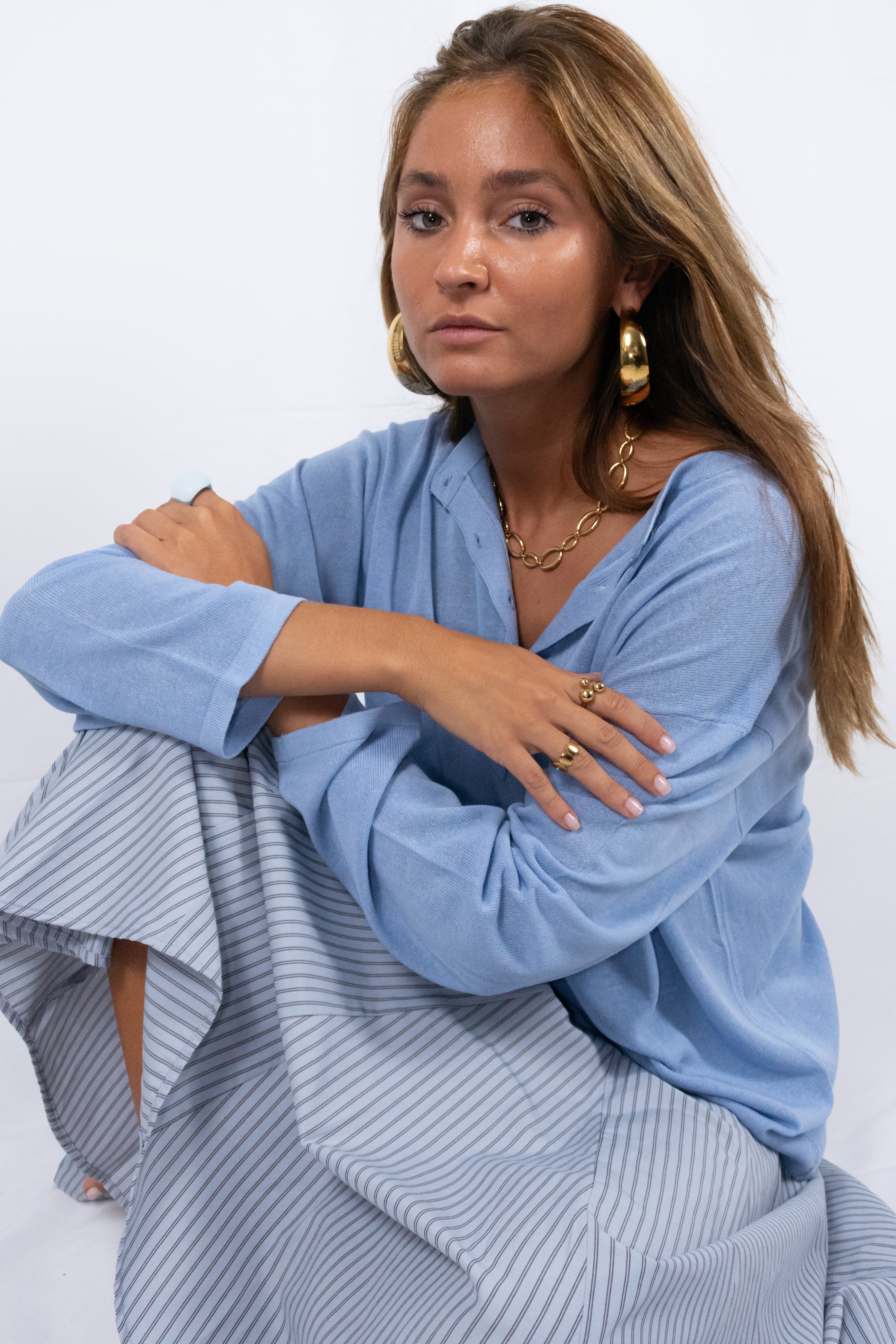 Big hoop earrings medium