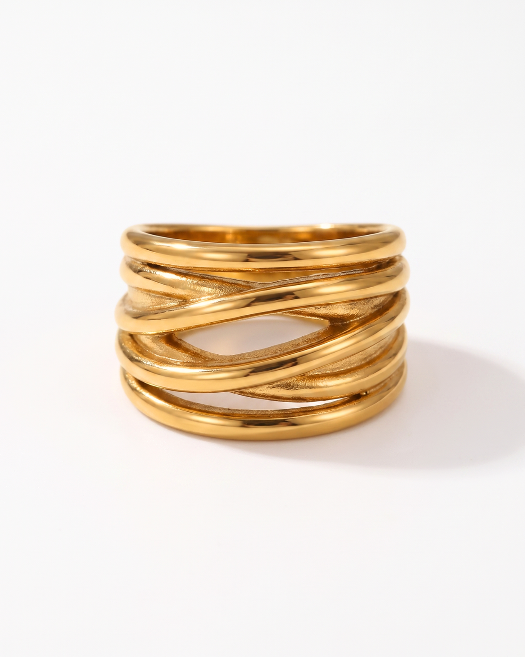 Amadora ring