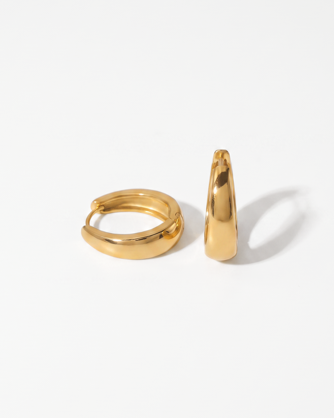 Zianne - Oval hoop earrings - Stainless steel
