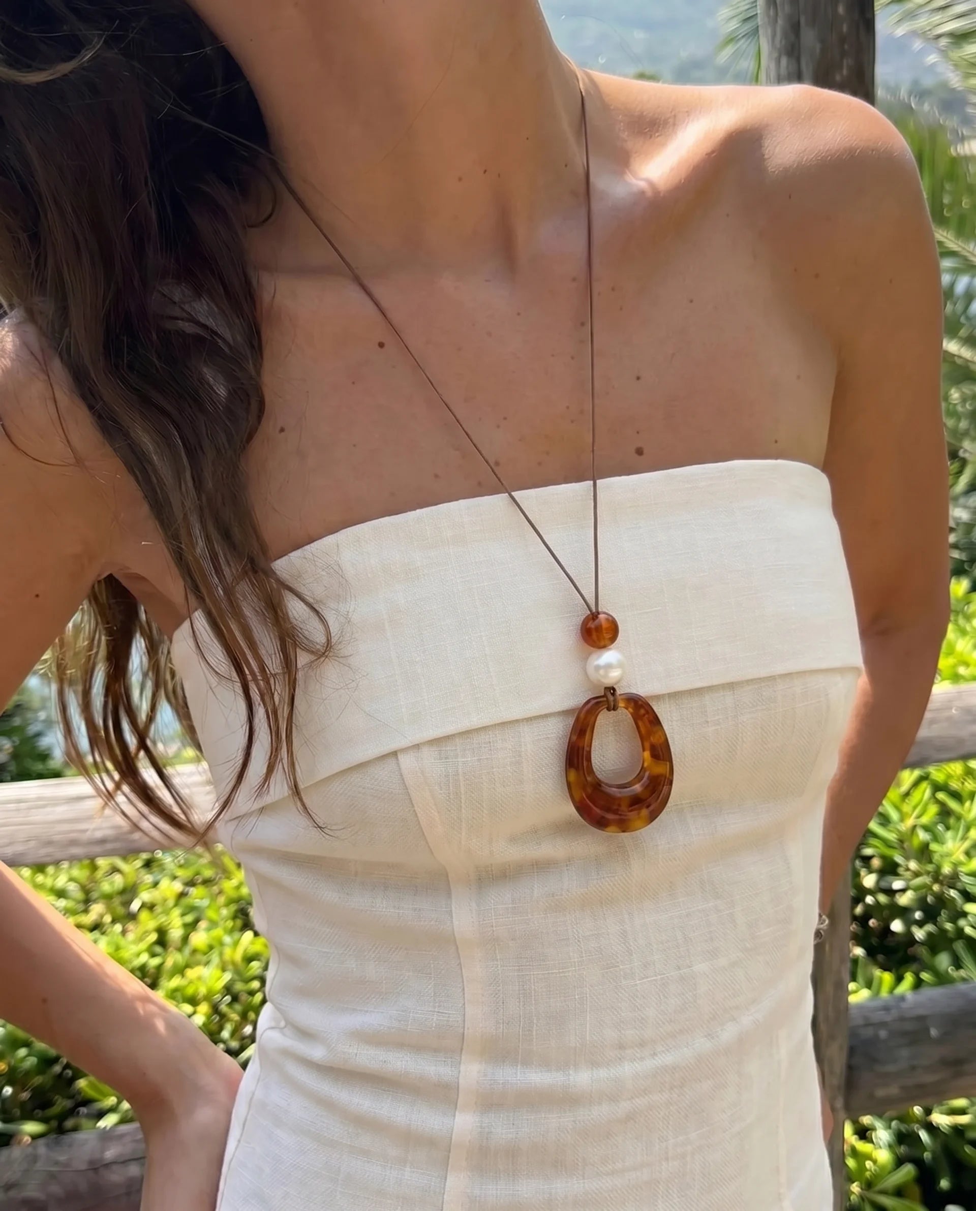 Aase collier