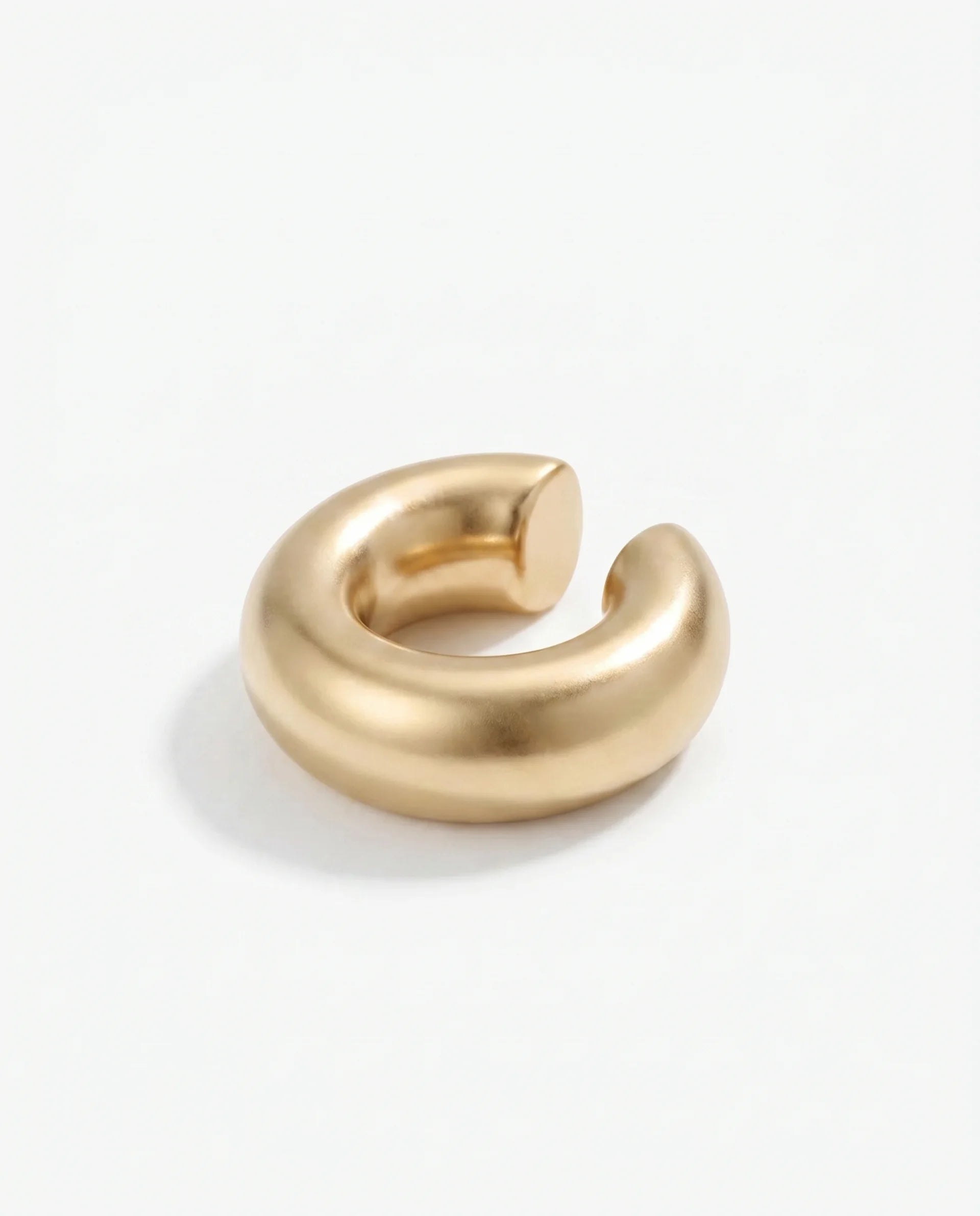 Chunky ear cuff