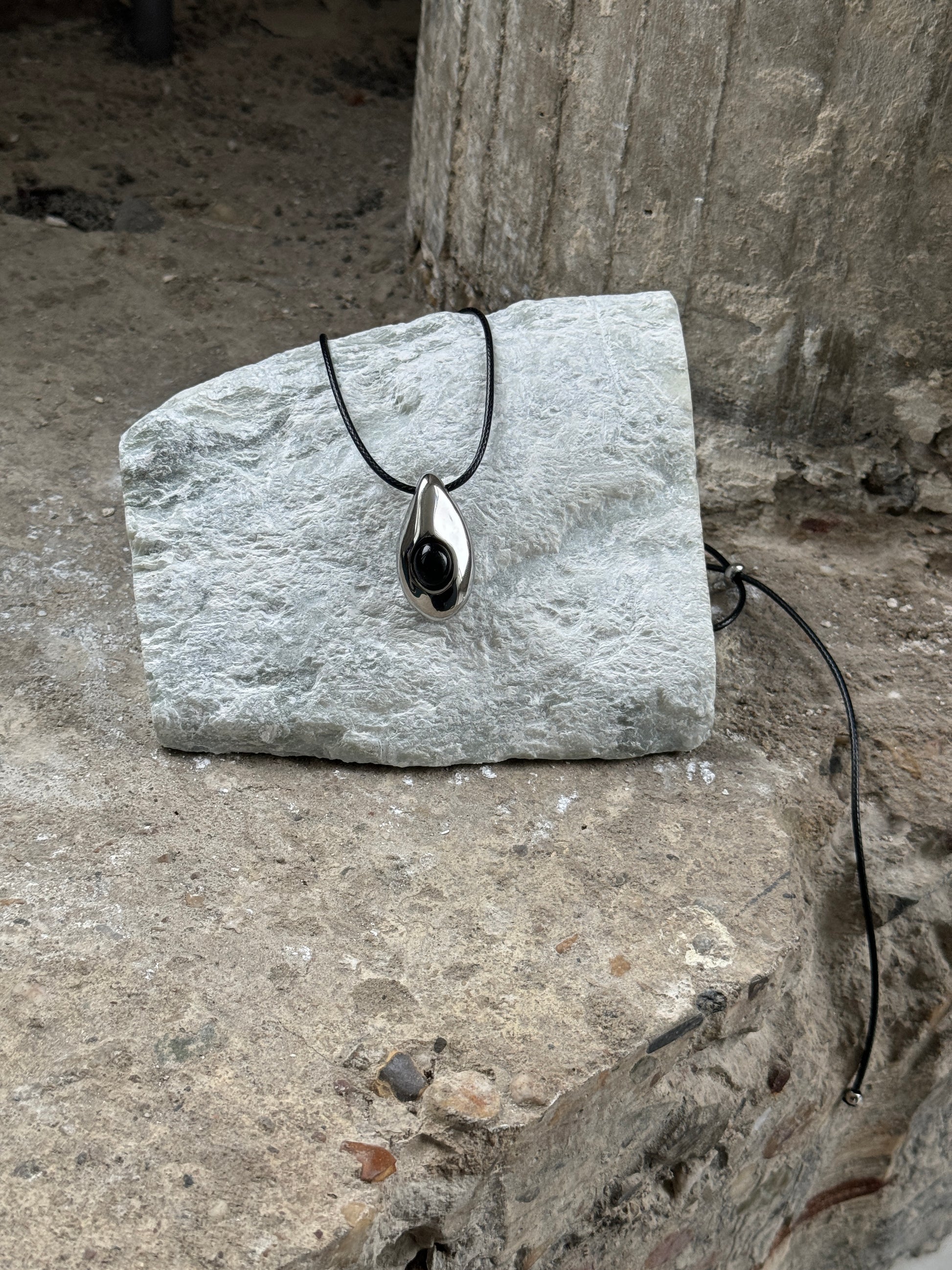 Drope necklace - Opulaire