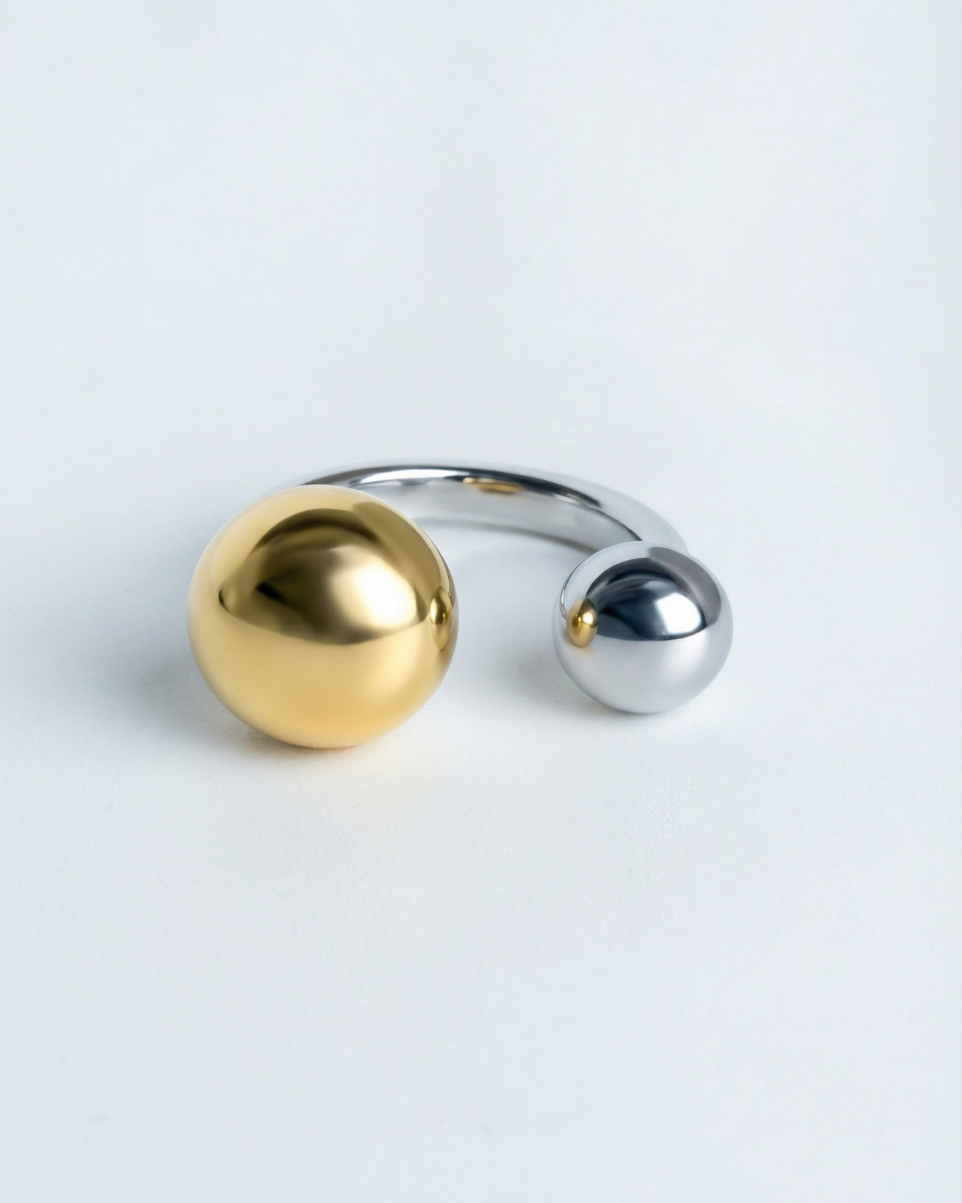 Adela ring