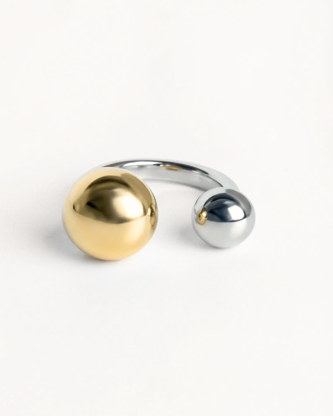 Adela ring