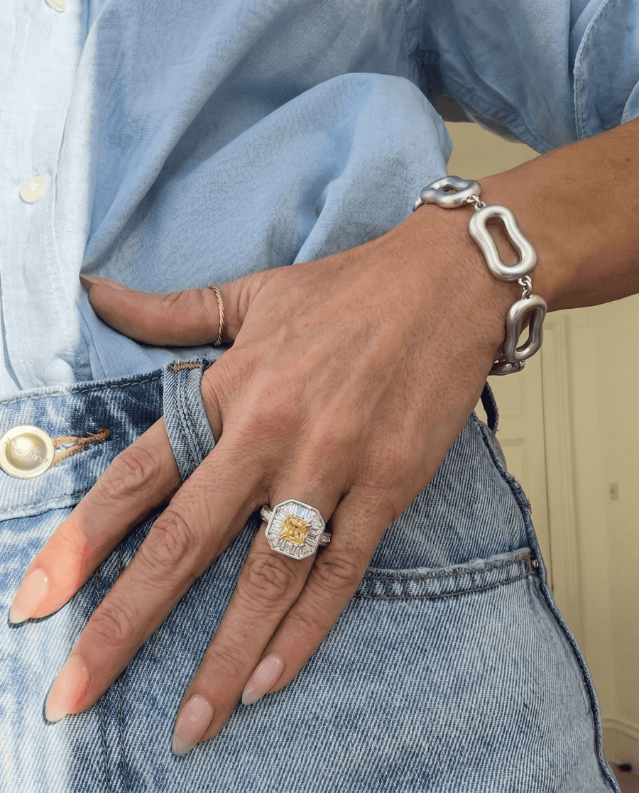 Big chain armband