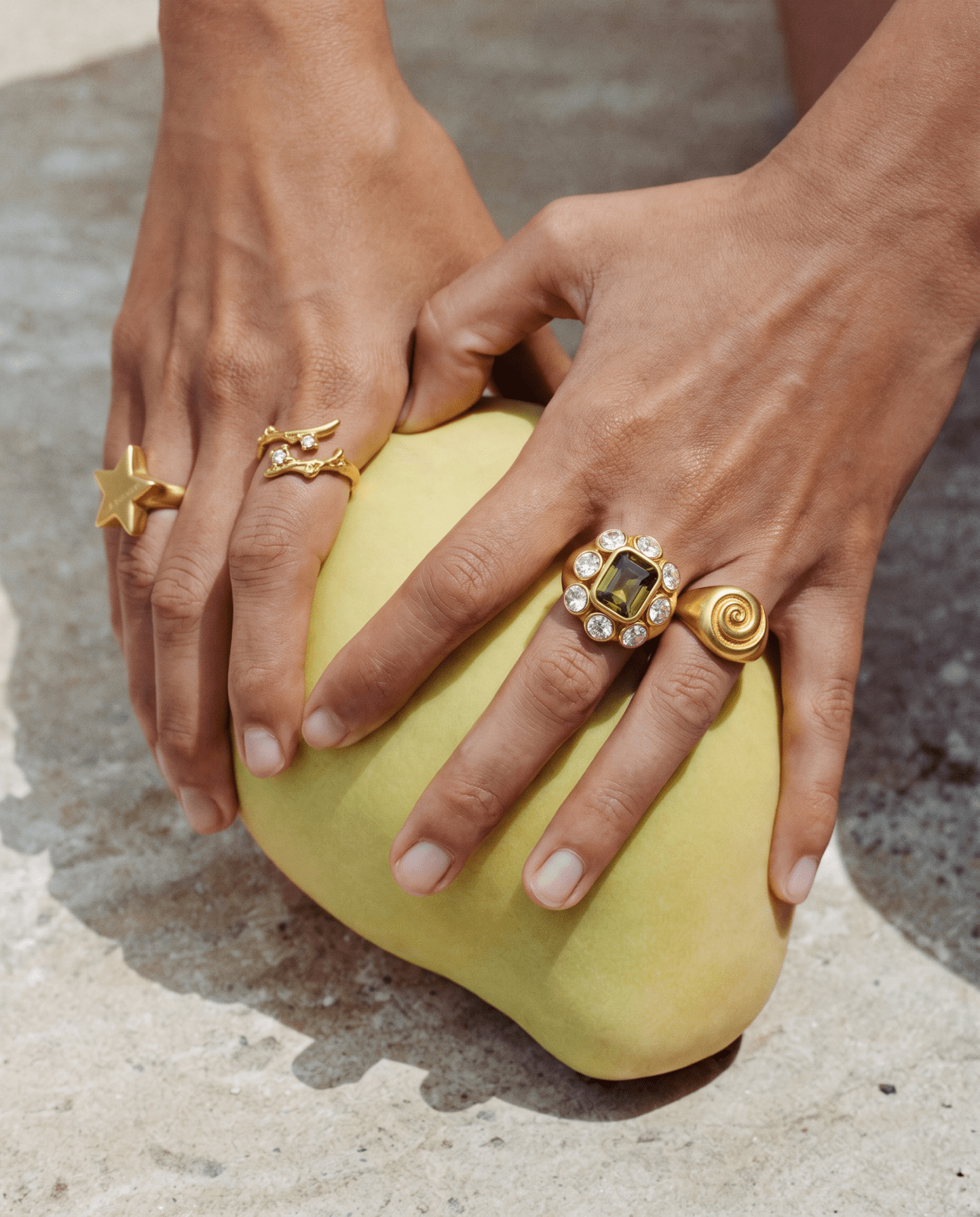 Blessing ring - Opulaire - WATERPROOF jewelry - Gold - EU 52