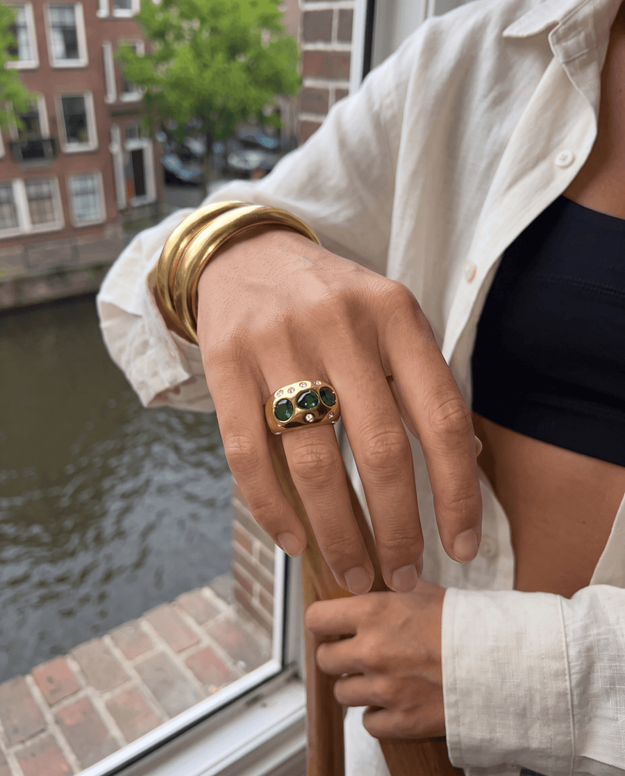 Gini - Chunky scattered crystal ring - Stainless steel