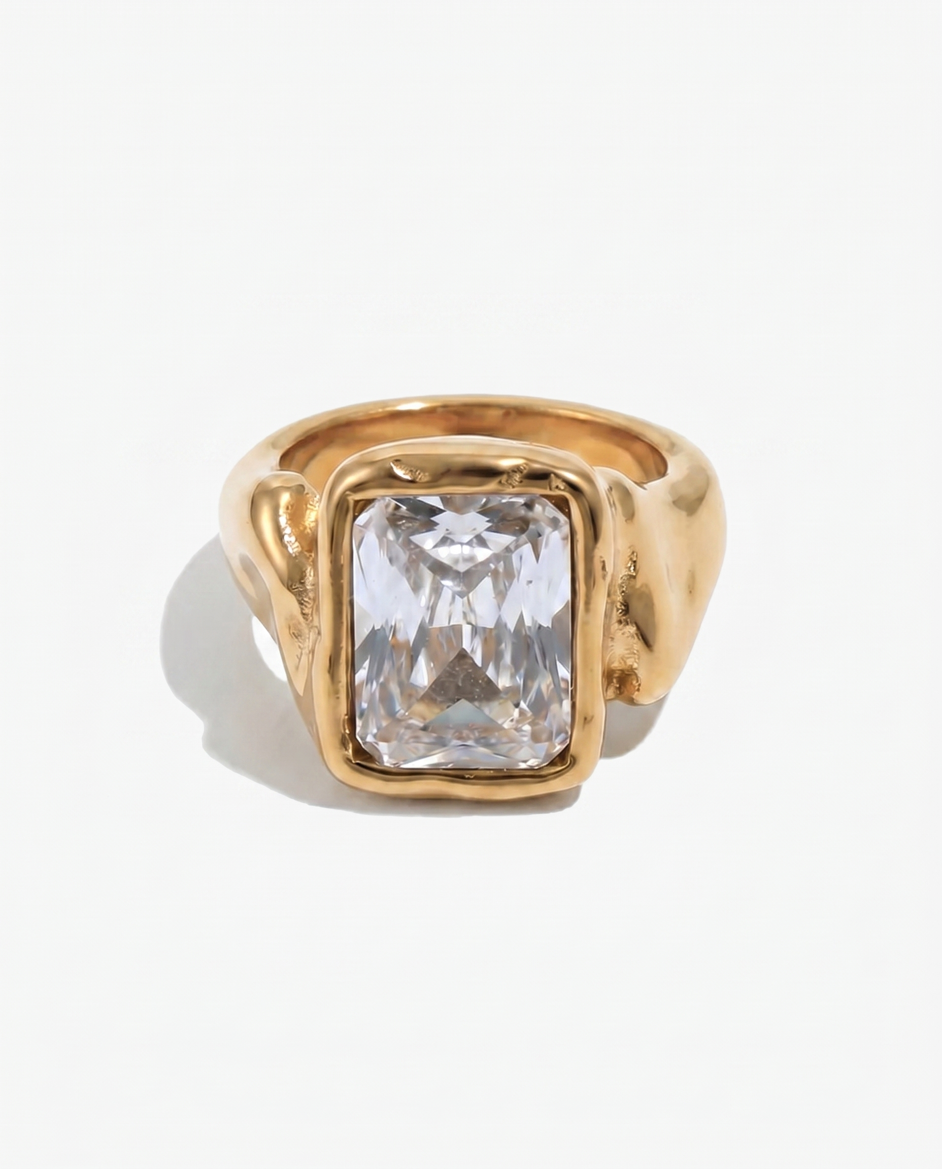 Nadia ring