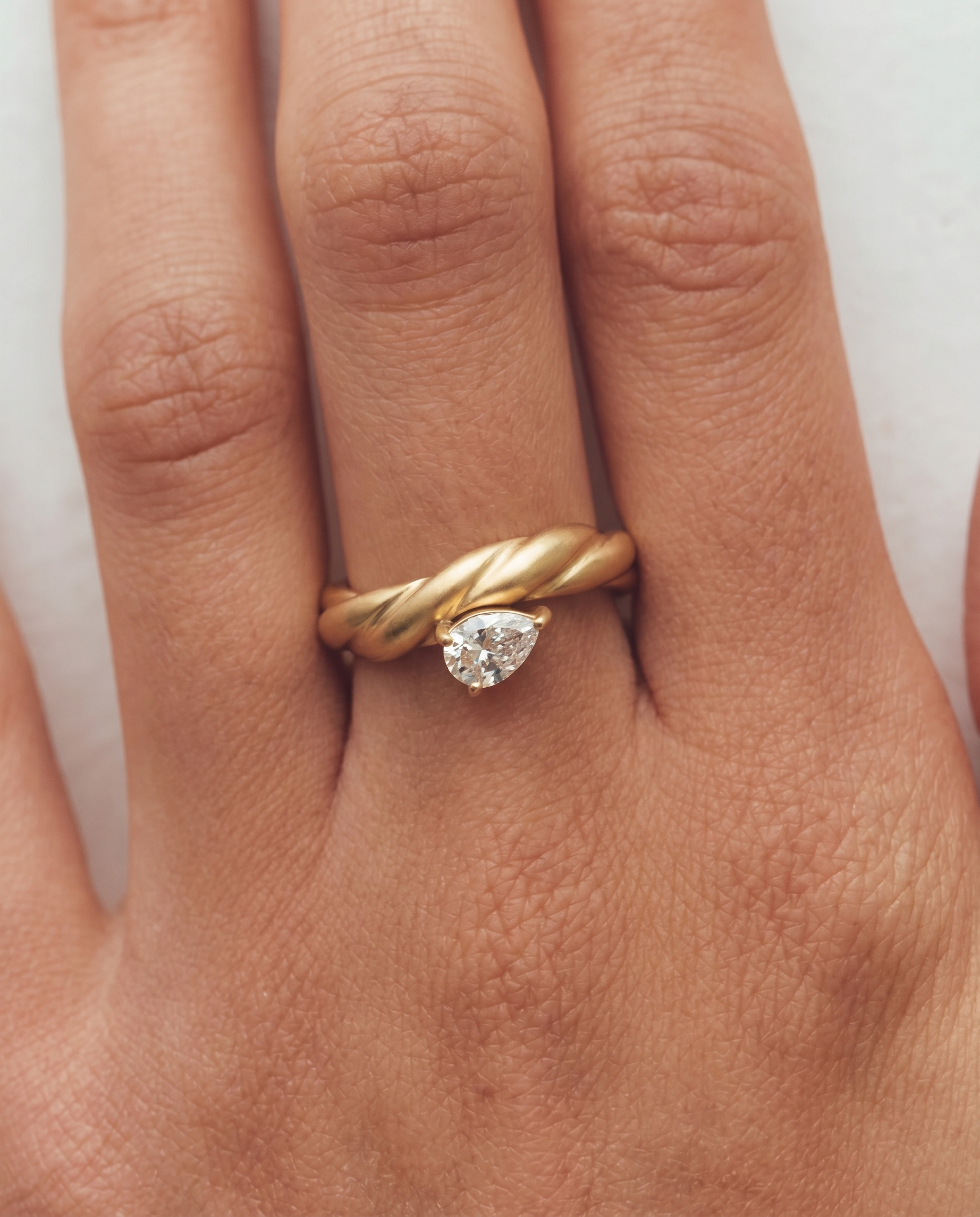 Hoela ring