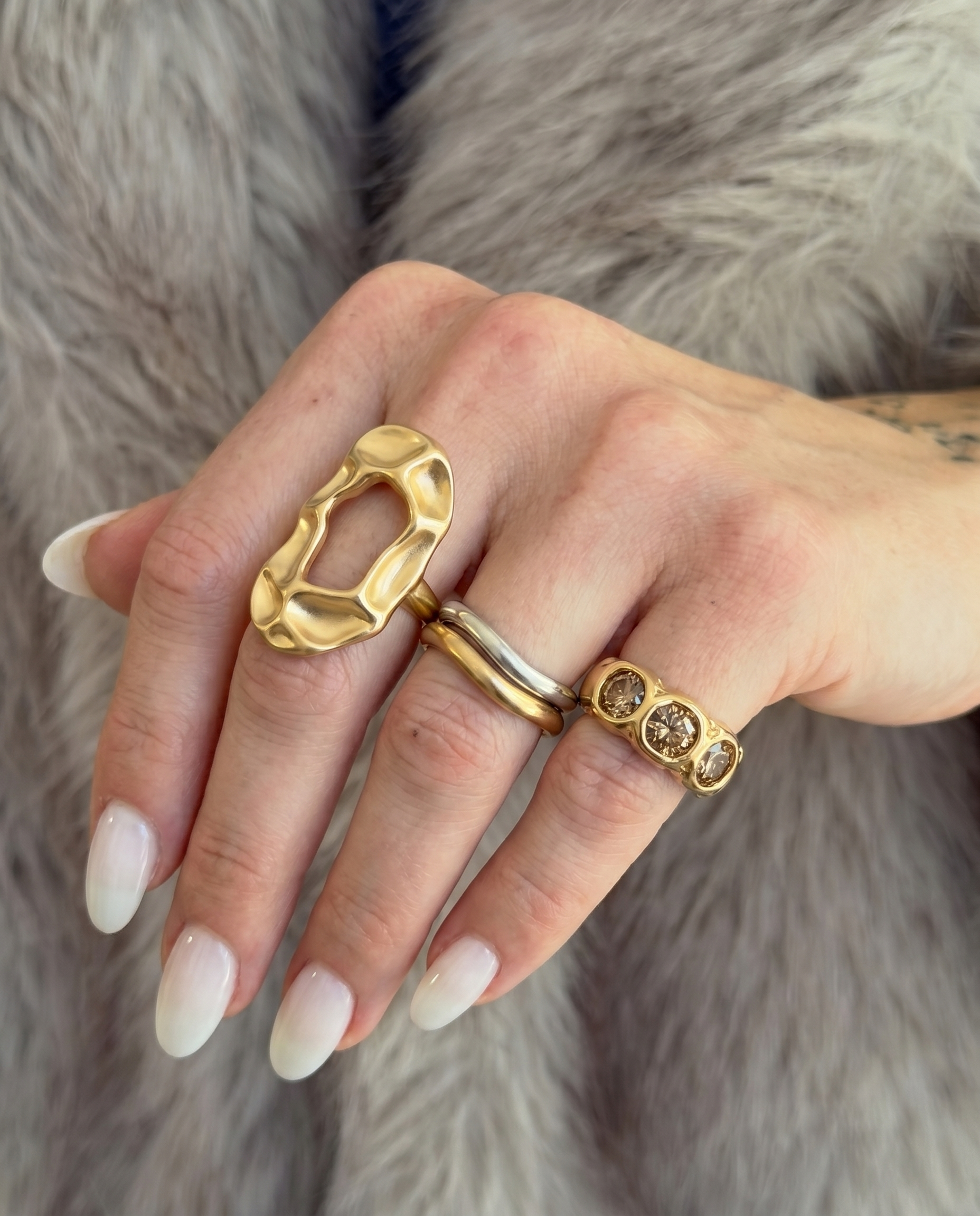 Valeria ring