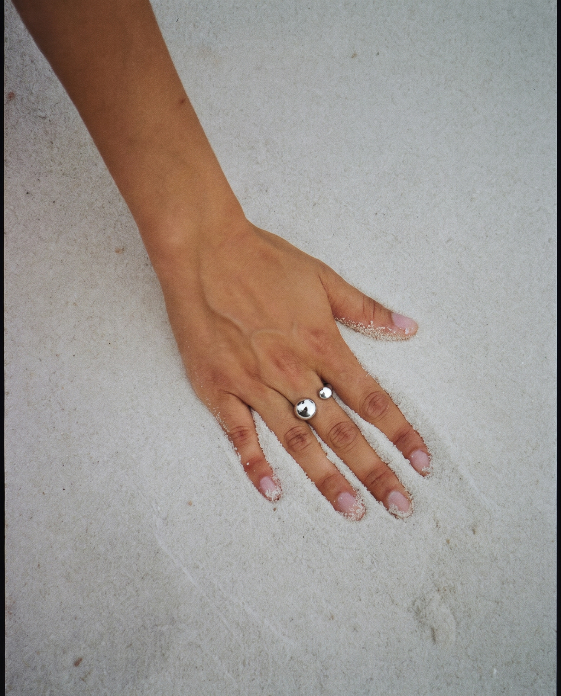 Adela ring