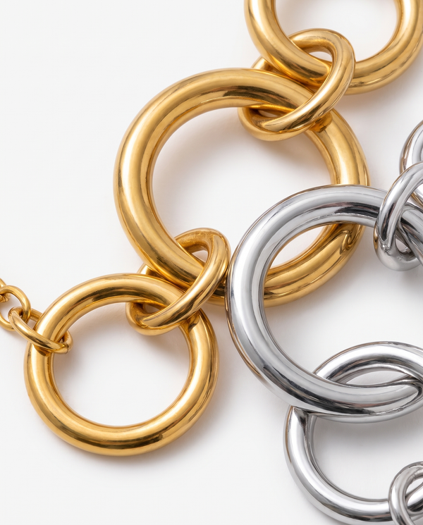 Fem necklace