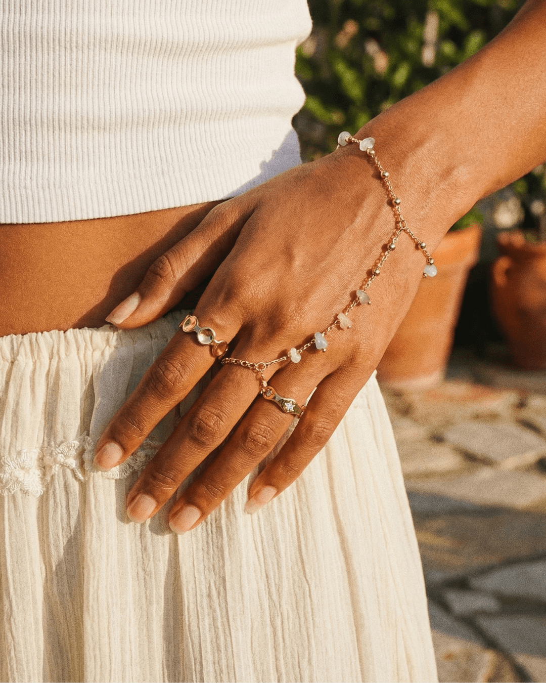 Layla hand chain - Opulaire - WATERPROOF jewelry - 