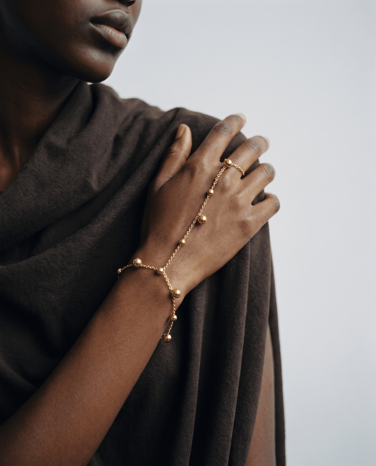Milene hand chain - Opulaire - WATERPROOF jewelry - 