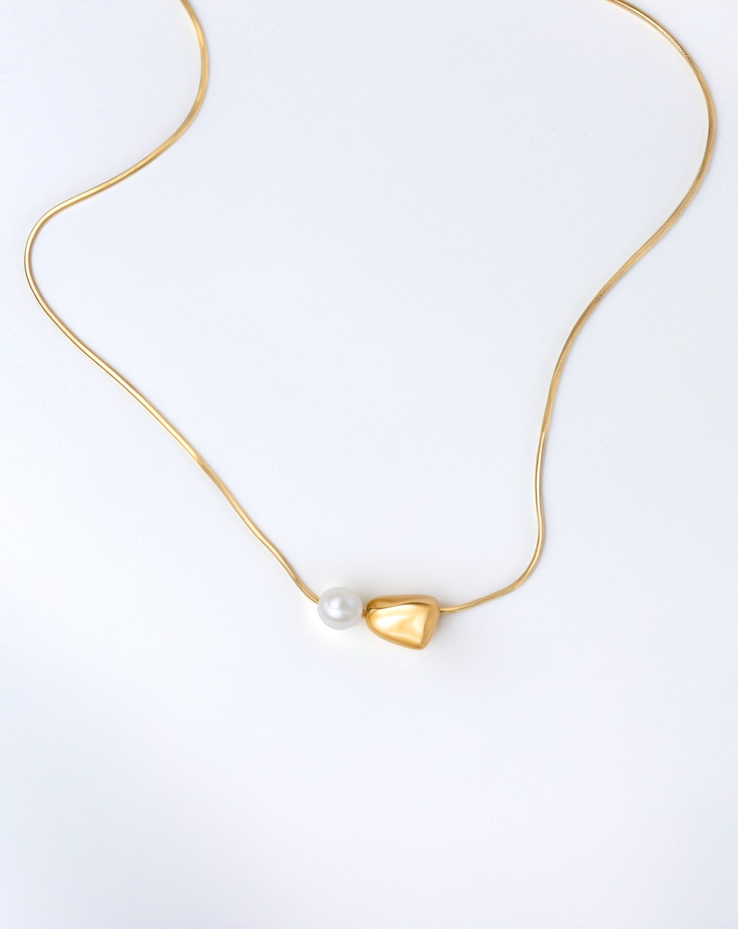 Nila necklace