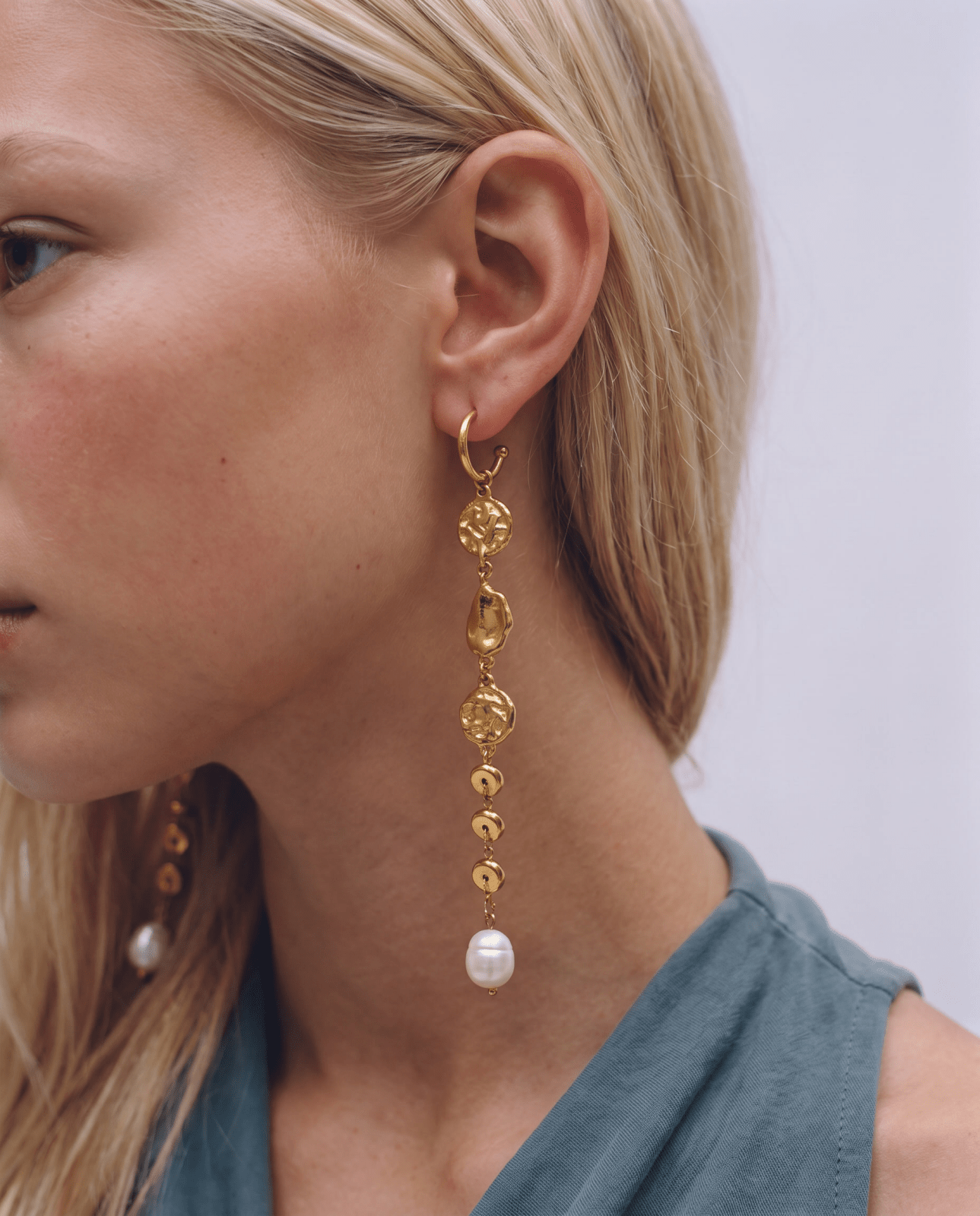 Tia - Coin drop earrings - Stainless steel - Opulaire - WATERPROOF jewelry - 