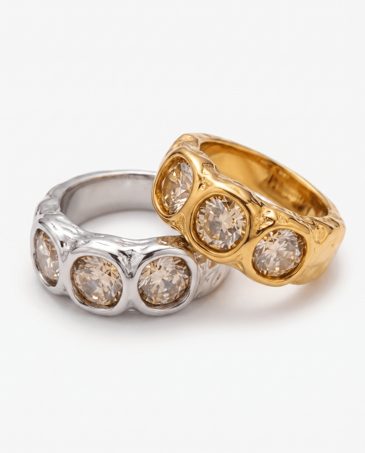 Valeria - Champagne crystal band ring - Stainless steel - Opulaire - WATERPROOF jewelry - EU 52 -