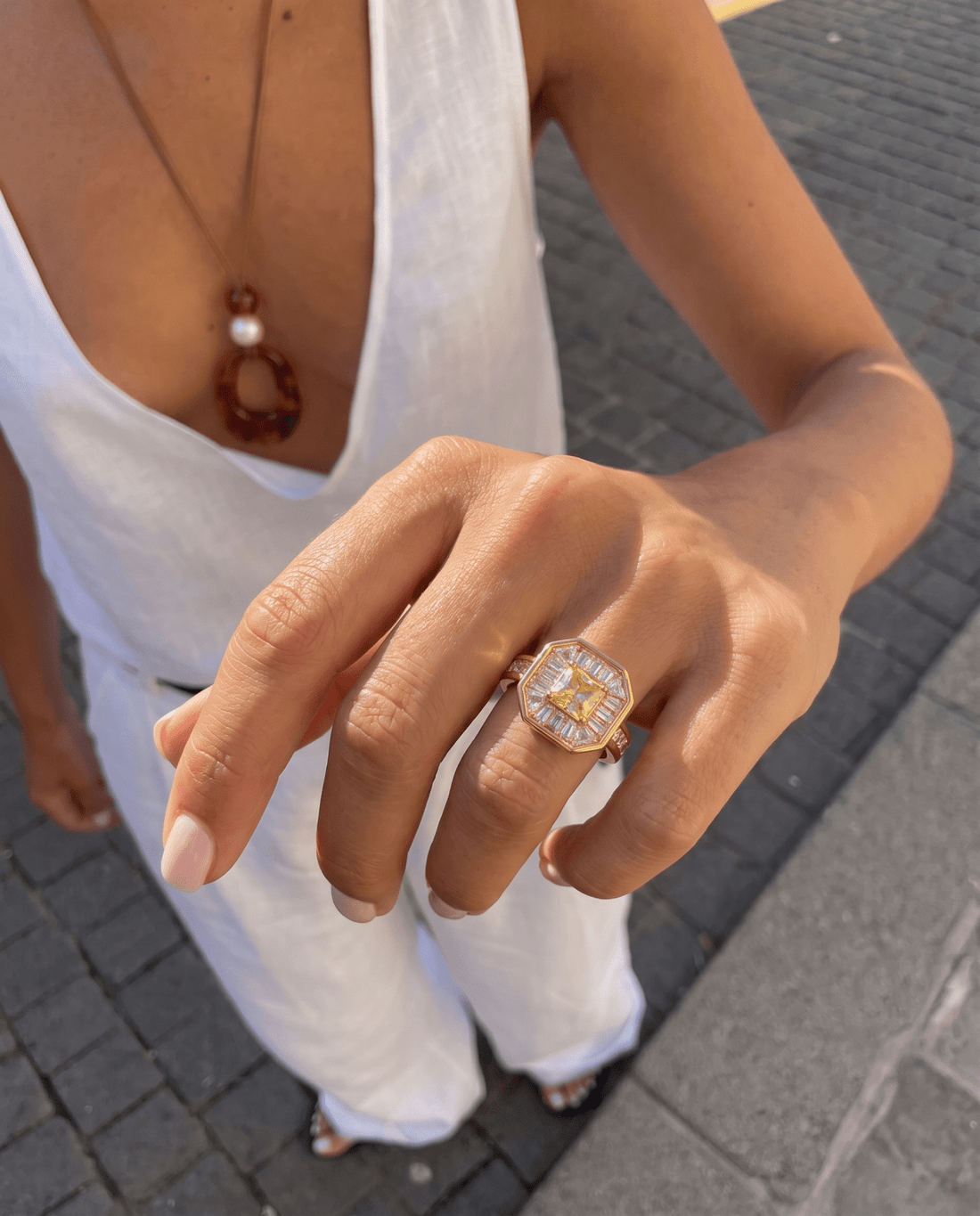 Vivienne - Stone signet ring - Stainless steel - Opulaire - WATERPROOF jewelry - EU 52 -