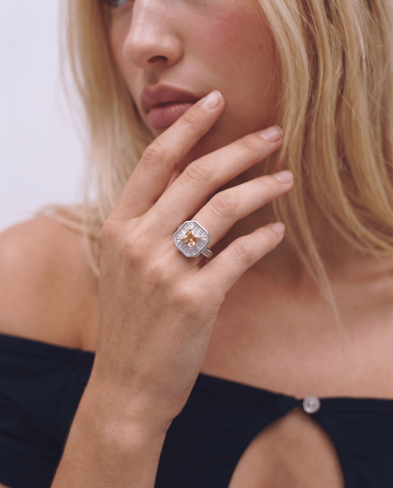Vivienne - Stone signet ring - Stainless steel - Opulaire - WATERPROOF jewelry - EU 52 -