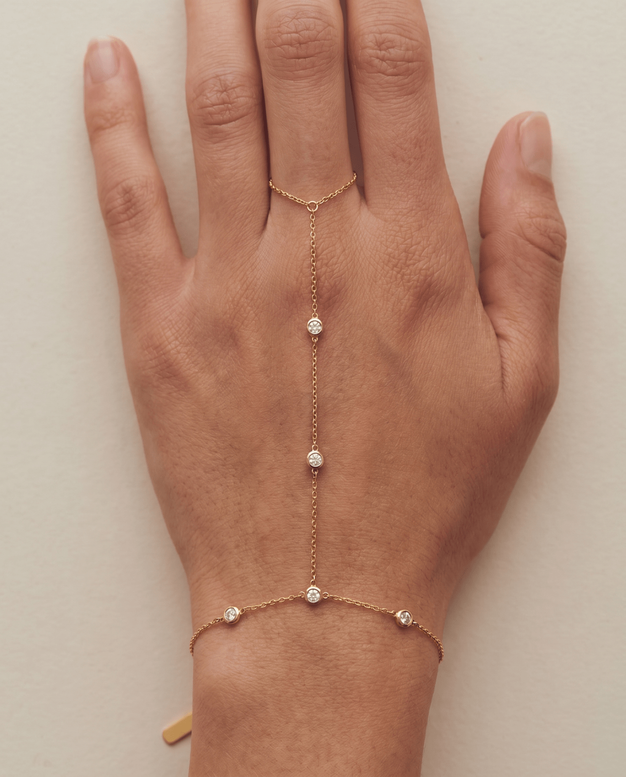 Yael hand chain - Opulaire - WATERPROOF jewelry - 