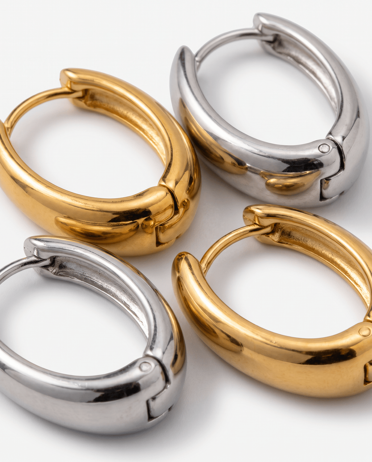 Zianne - Oval hoop earrings - Stainless steel - Opulaire - WATERPROOF jewelry - 